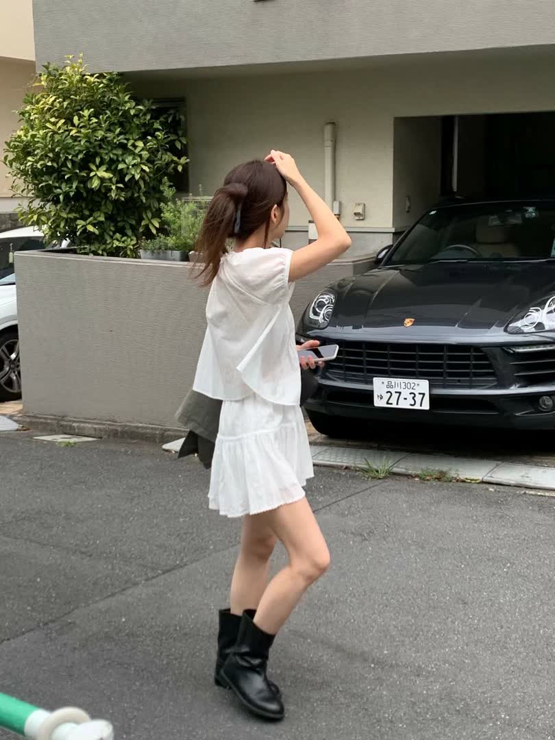 總是覺得比例被切斷？佩芬親選這款「正韓黑色外套」，穿上腿長直接視覺增高5公分！