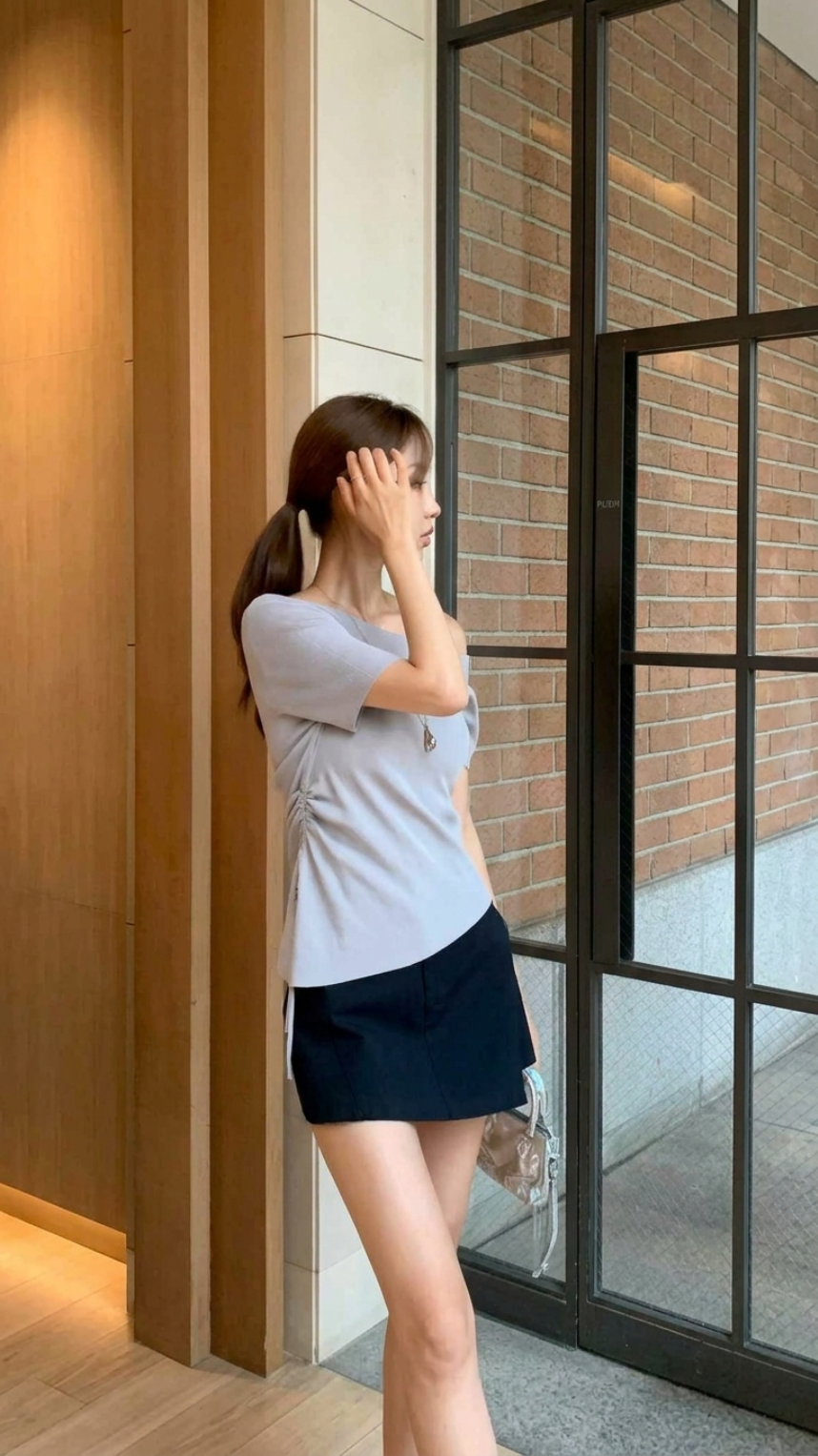 斜肩上衣顯瘦嗎？這樣選肩線、鎖骨都出來 - 商品圖片 2
