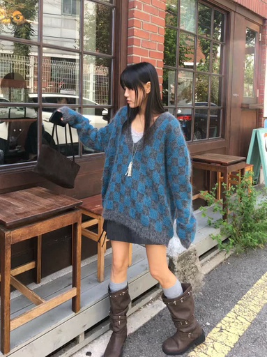 BP家深V格紋毛絨針織衫